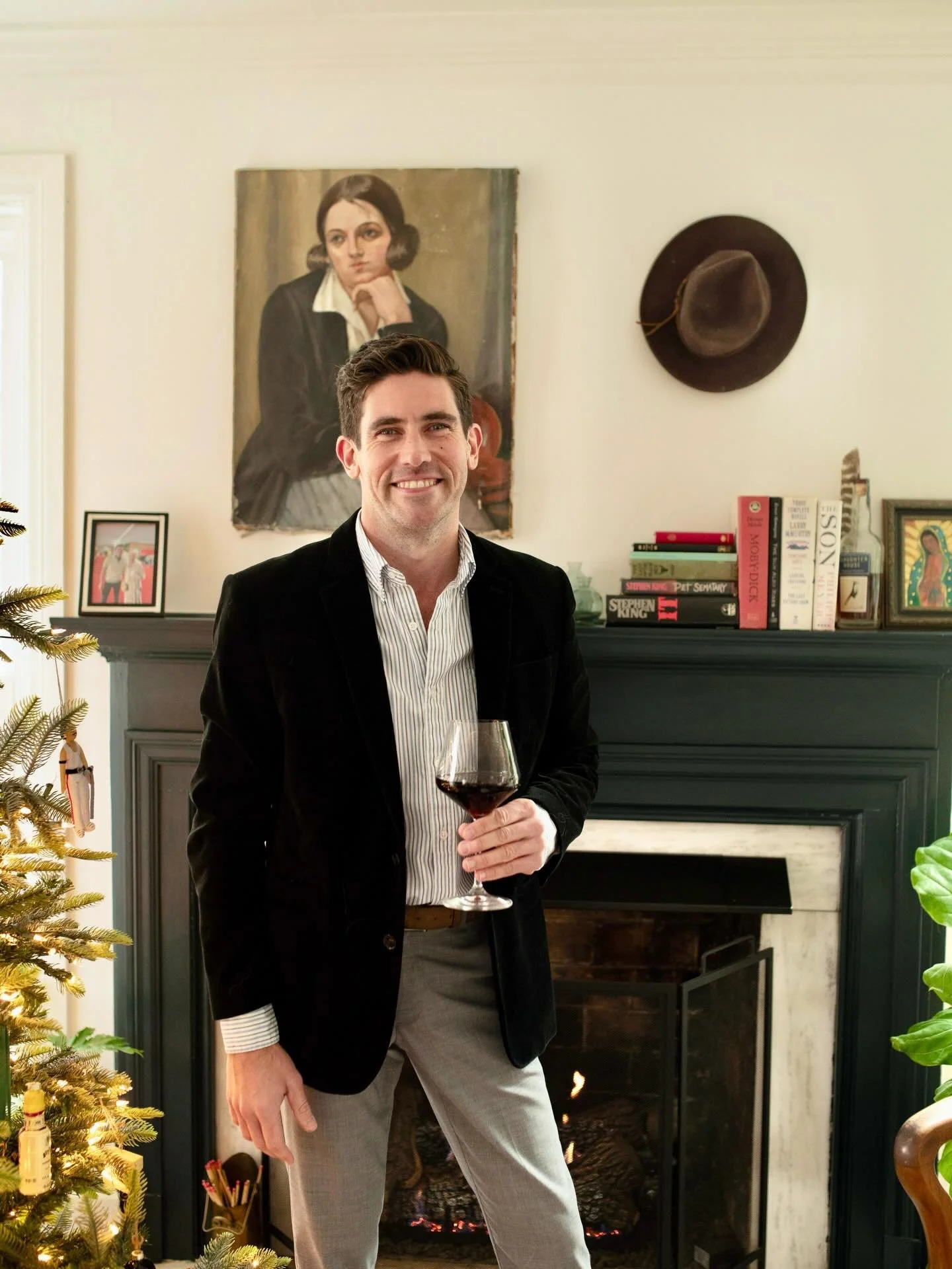 From all of us at Fernhill Realty, Merry Christmas.

As I prepare to celebrate with those I hold most dear, I&rsquo;m taking a quiet moment in front of the tree to reflect on what this season means, and what this year has been. 

Launching Fernhill h