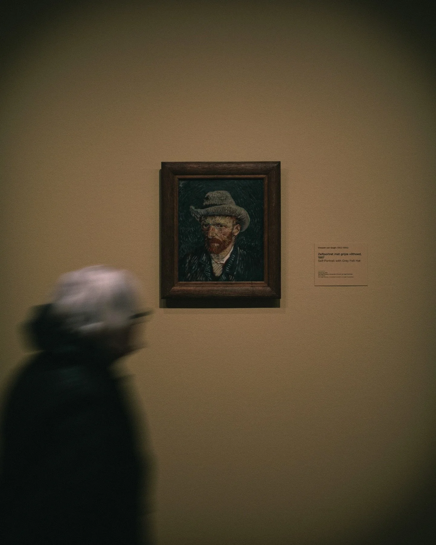 🇳🇱👨🏼&zwj;🎨
-
Even in doubt, choose to believe.

📷 #ricohgriii 

#amsterdam #manchesterphotographer 
#streetphotography #vangoghmuseum