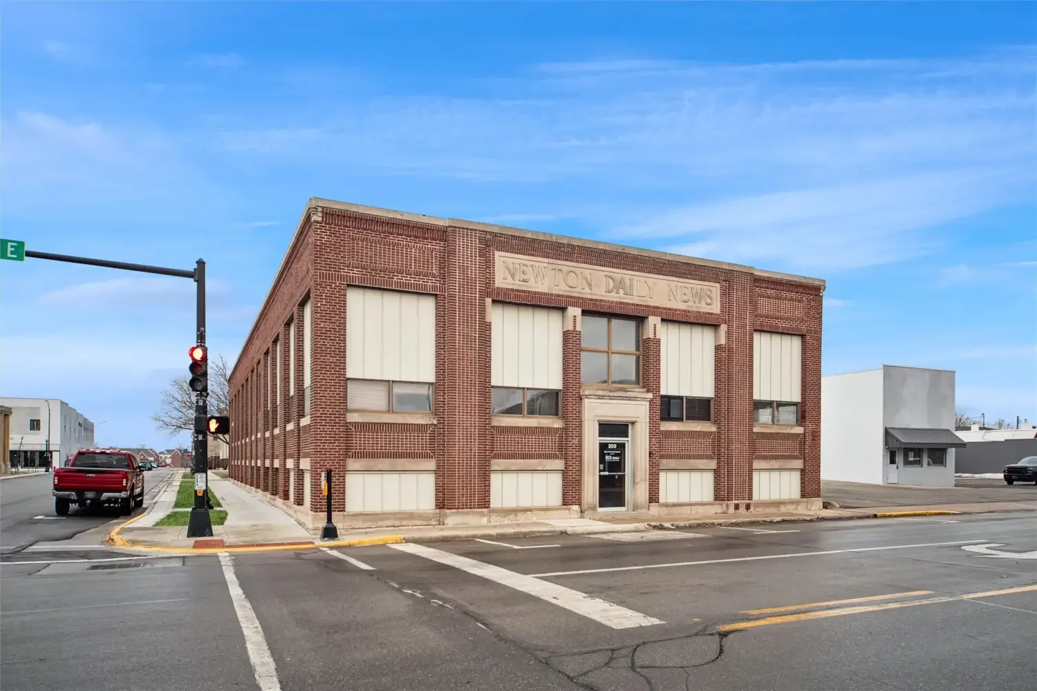200 1st Avenue E, Newton, IA 50208