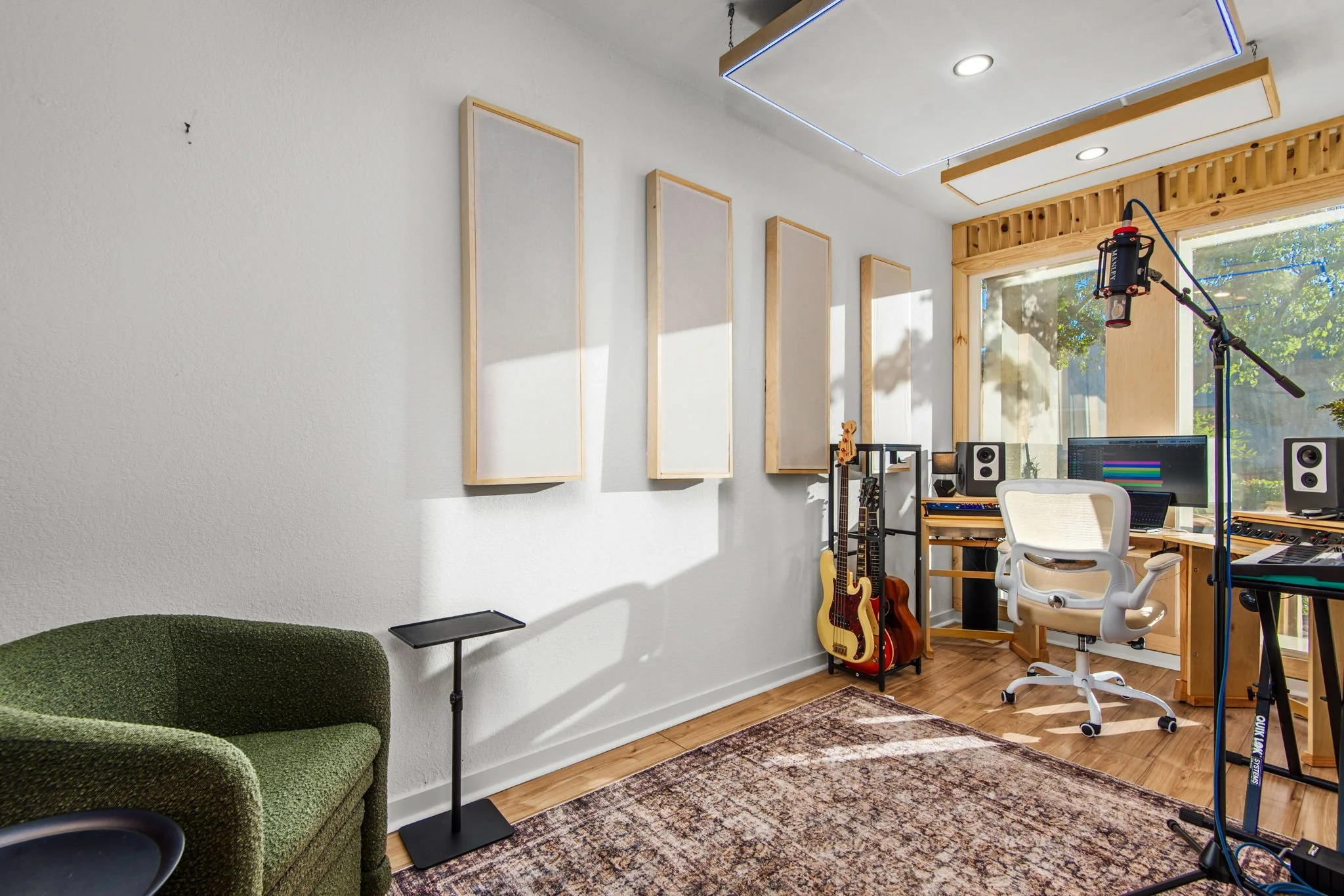 Studio B 3.jpg