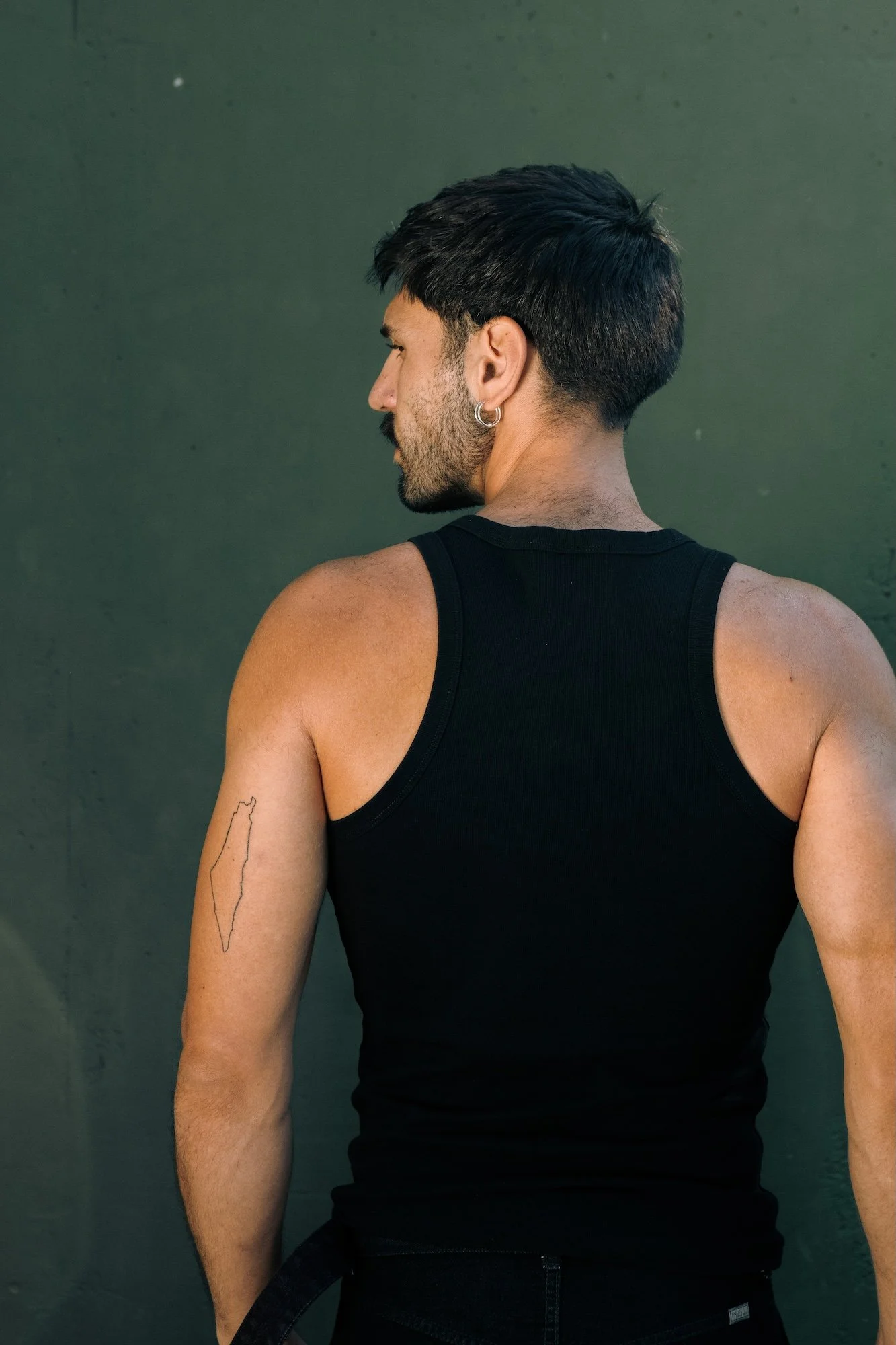 Hehimhole-black-back.jpg