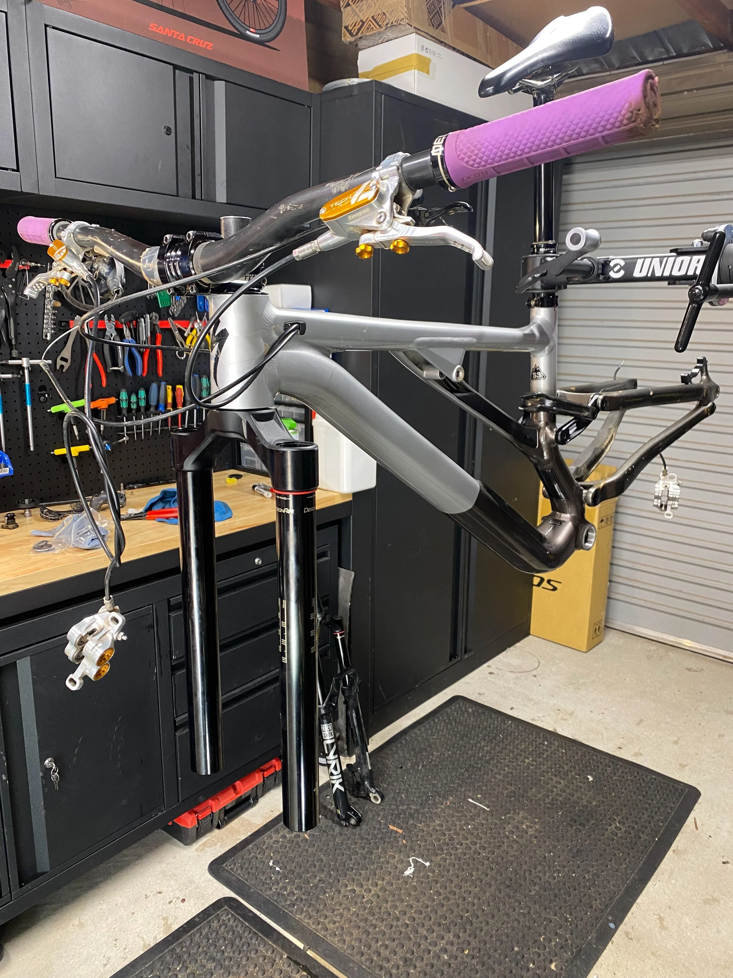 Here&rsquo;s a peek into an Advanced MTB dual suspension service at Will&rsquo;s Wrenching ⤵️
- Frame cleaned and detailed
- Drive deep clean 
- Brake flush, bleed and calliper clean
- Headset and BB servicing 
- 50hr fork and shock service
- Wheel t