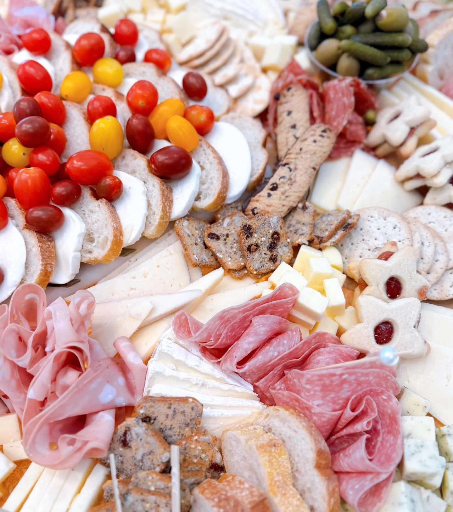 Starting to look a bit springy 🌸🌷🧀💜