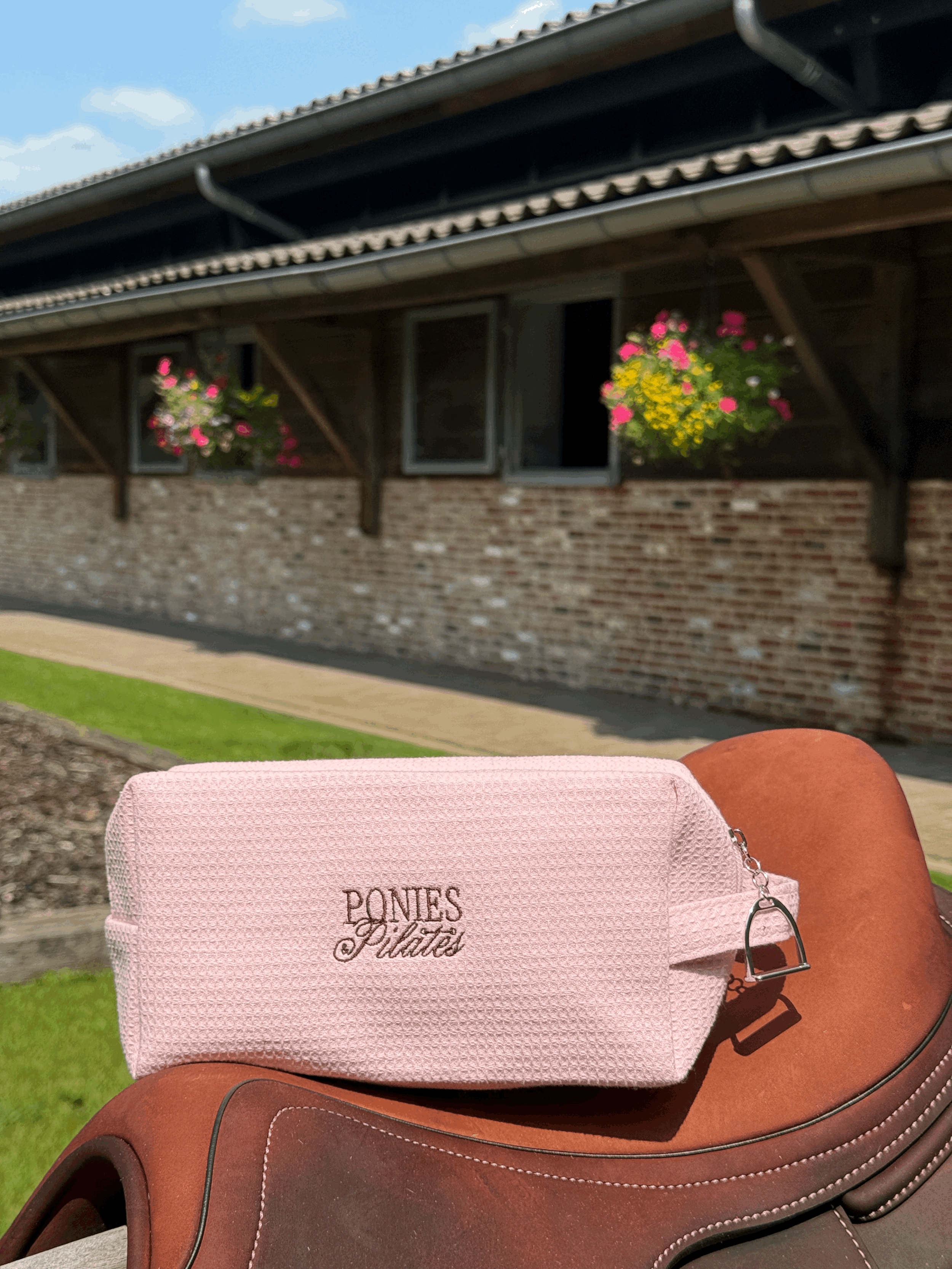 P&P Carry All Pouch in Pink