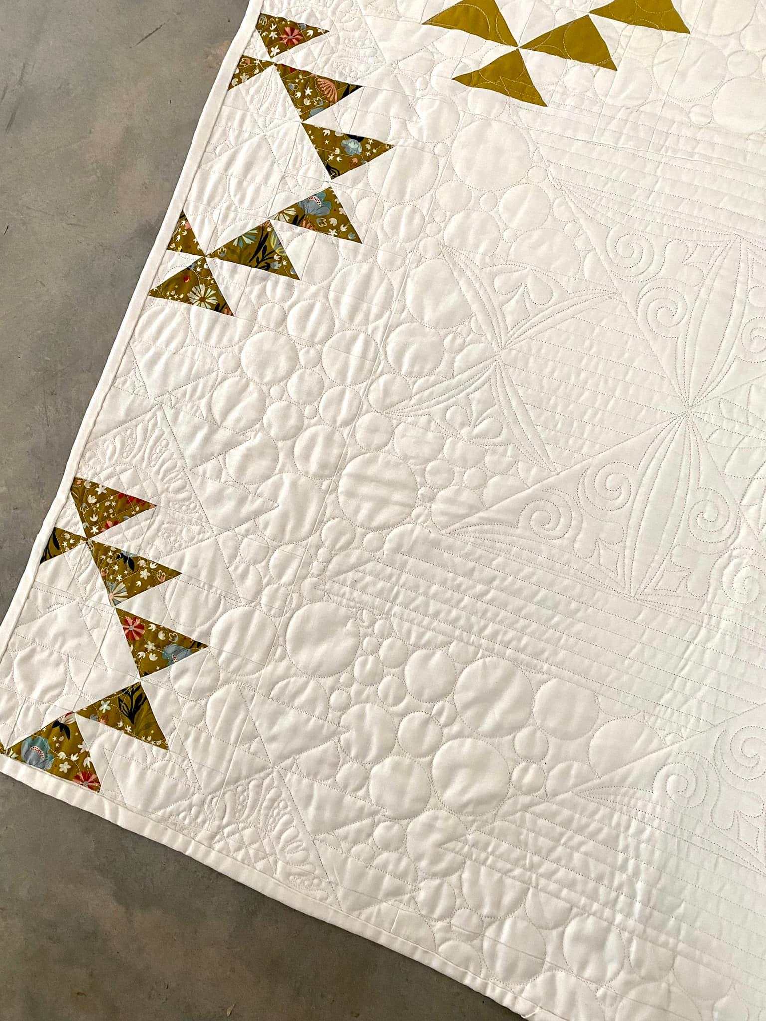 quilt-white-gold2.jpg
