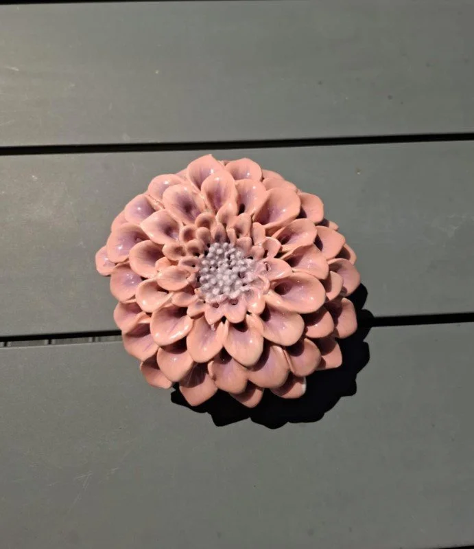 Pink & Purple Dahlia table out.jpg