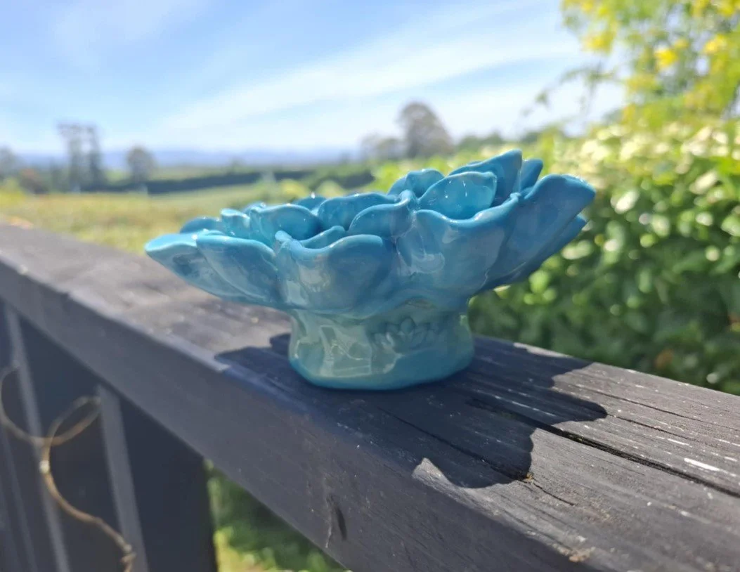 Teal blue flower side.jpg