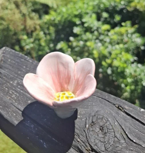 Pink flower for stake.jpg