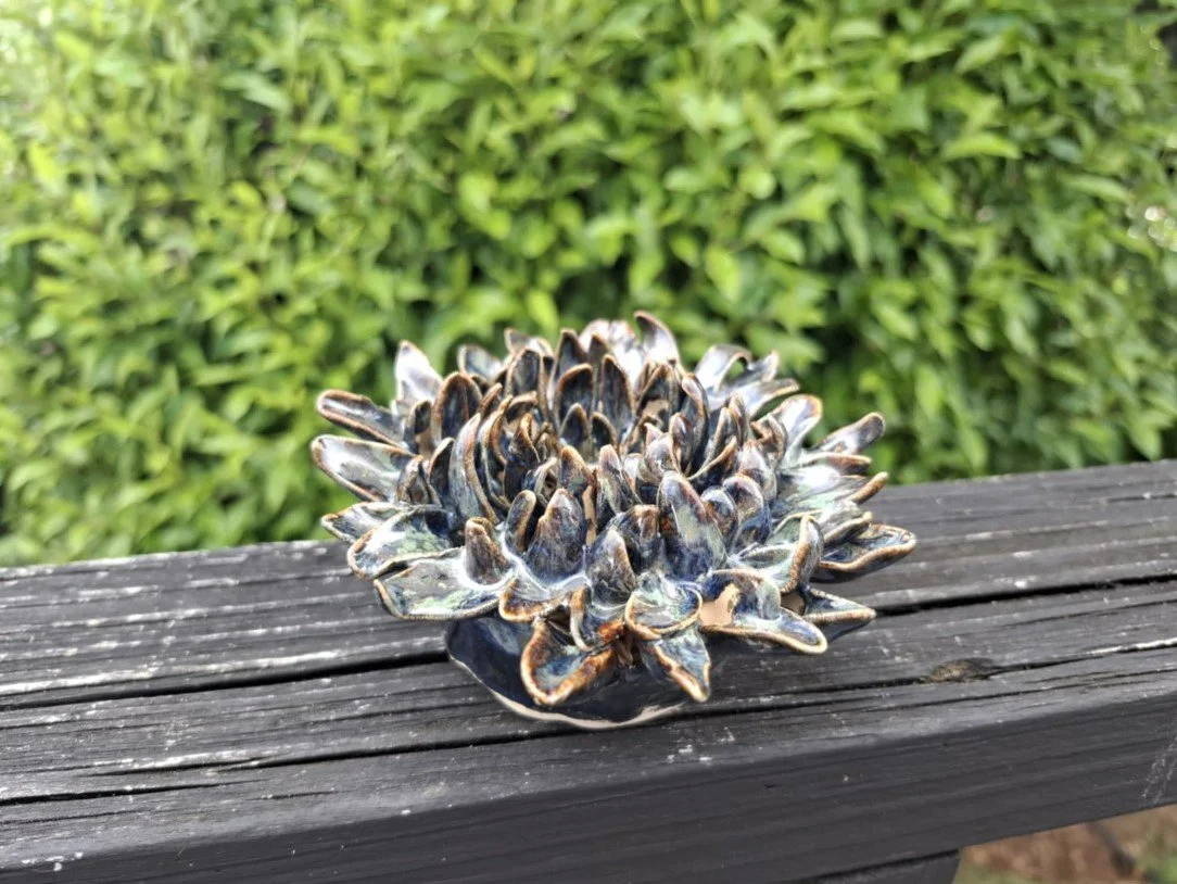Ceramic Spikey Dahlia Delight