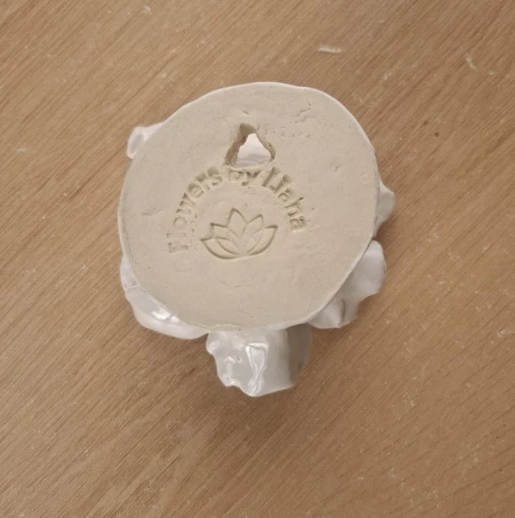 Yellow & white flower back.jpg