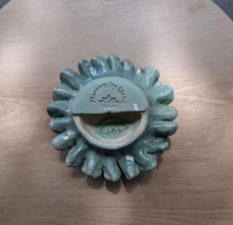 Green & blue dahlia yellow center back.jpg