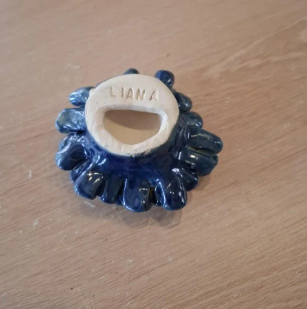 Blue dahlia with light green back.jpg