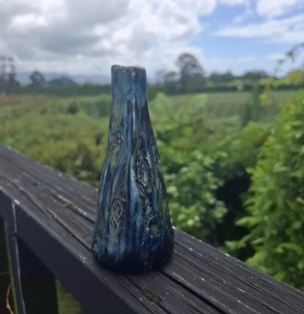 Single Bud Vase blk clay punga1.jpg