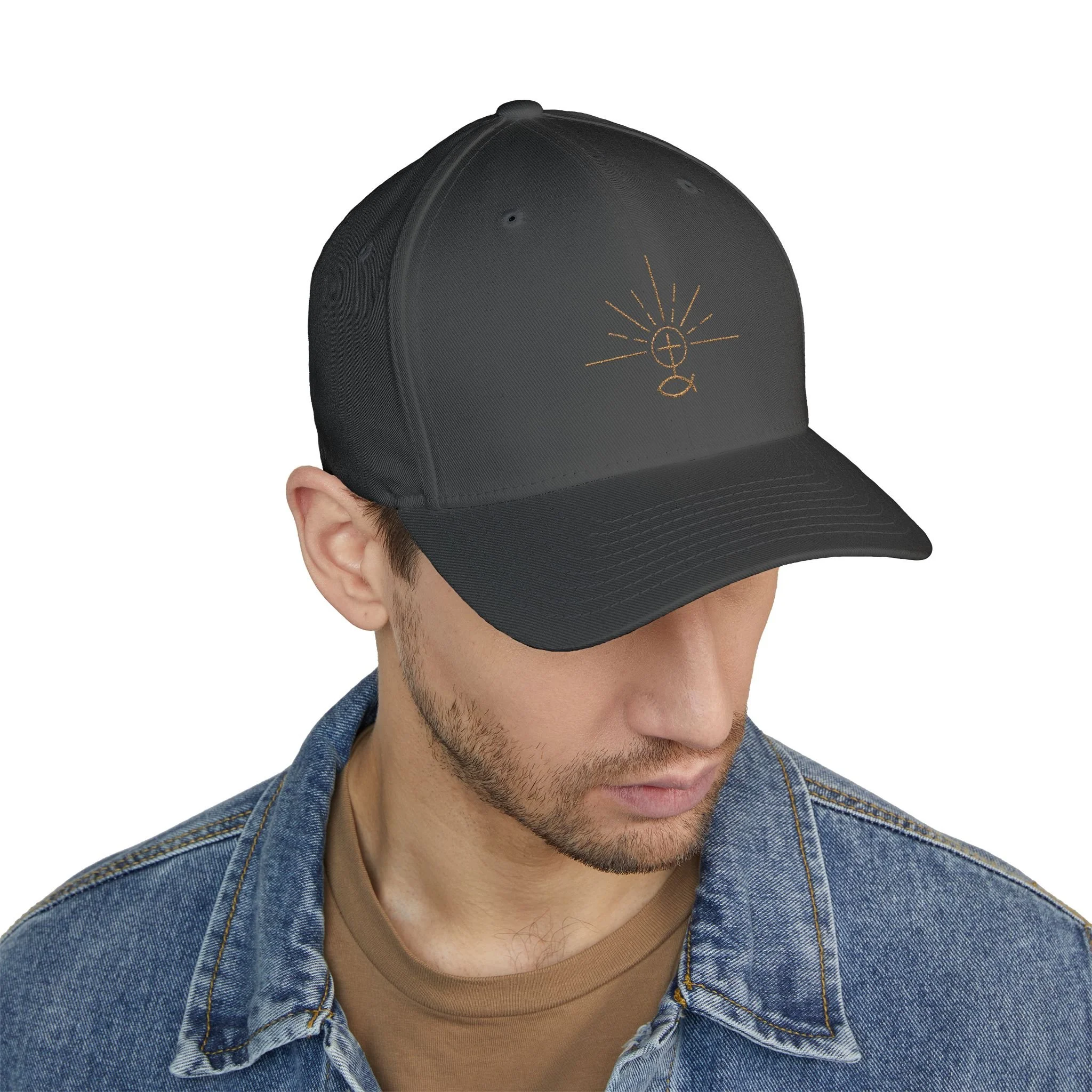 logo hat dg.png