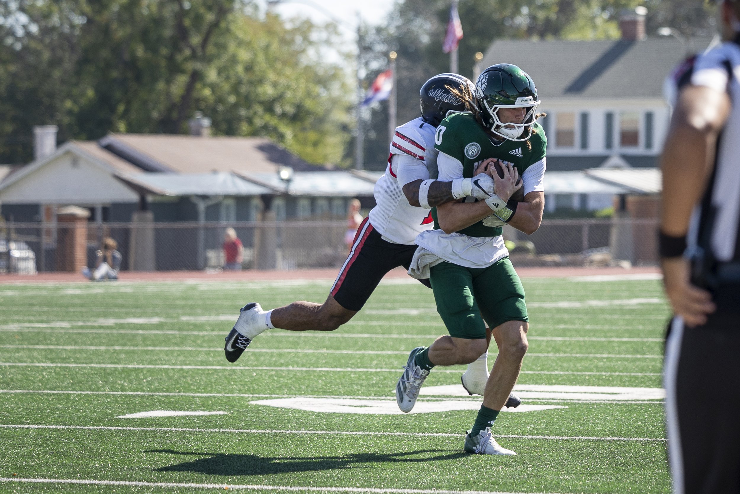 FB 26 10 10 NW v UCM_MH-16.jpg