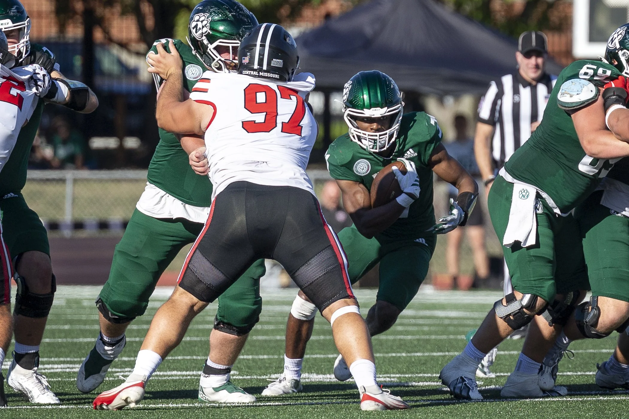 FB 26 10 10 NW v UCM_MH-12.jpg