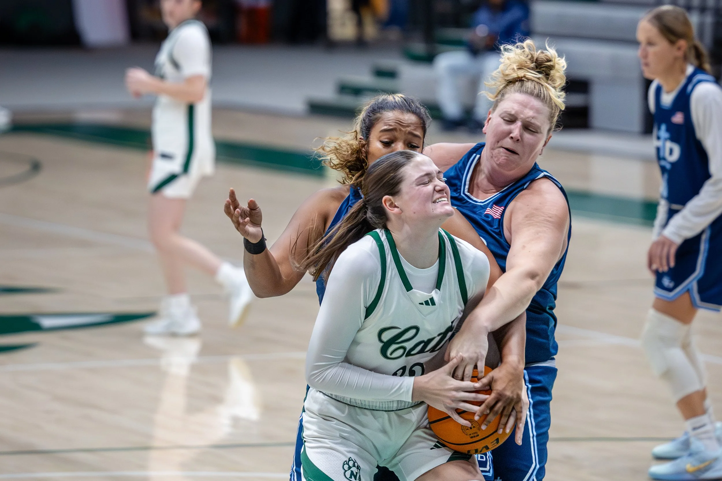 Nov. 11 Livin' the Dream v. Bearcats