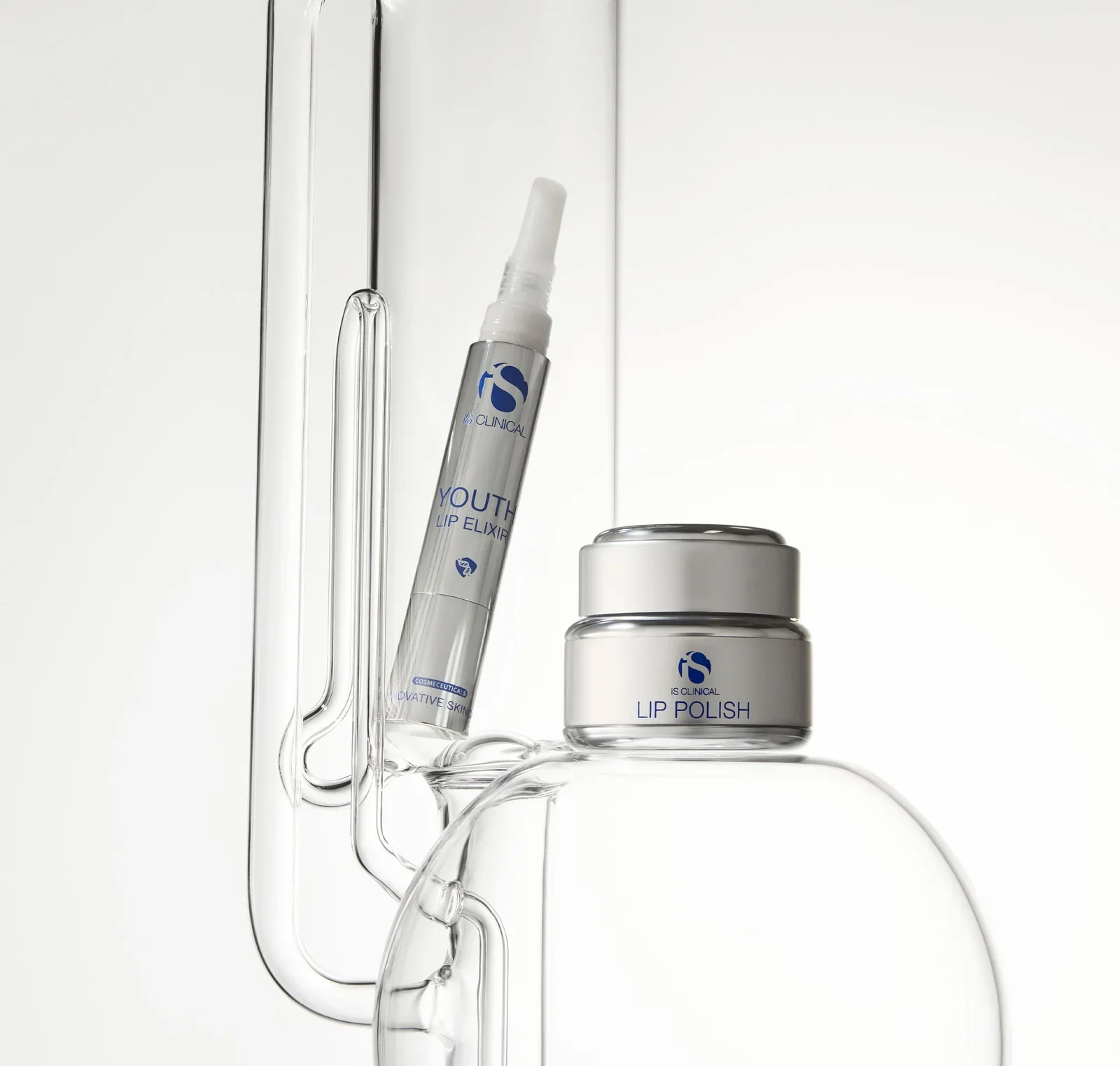 is-clinical-lip-duo-02.webp