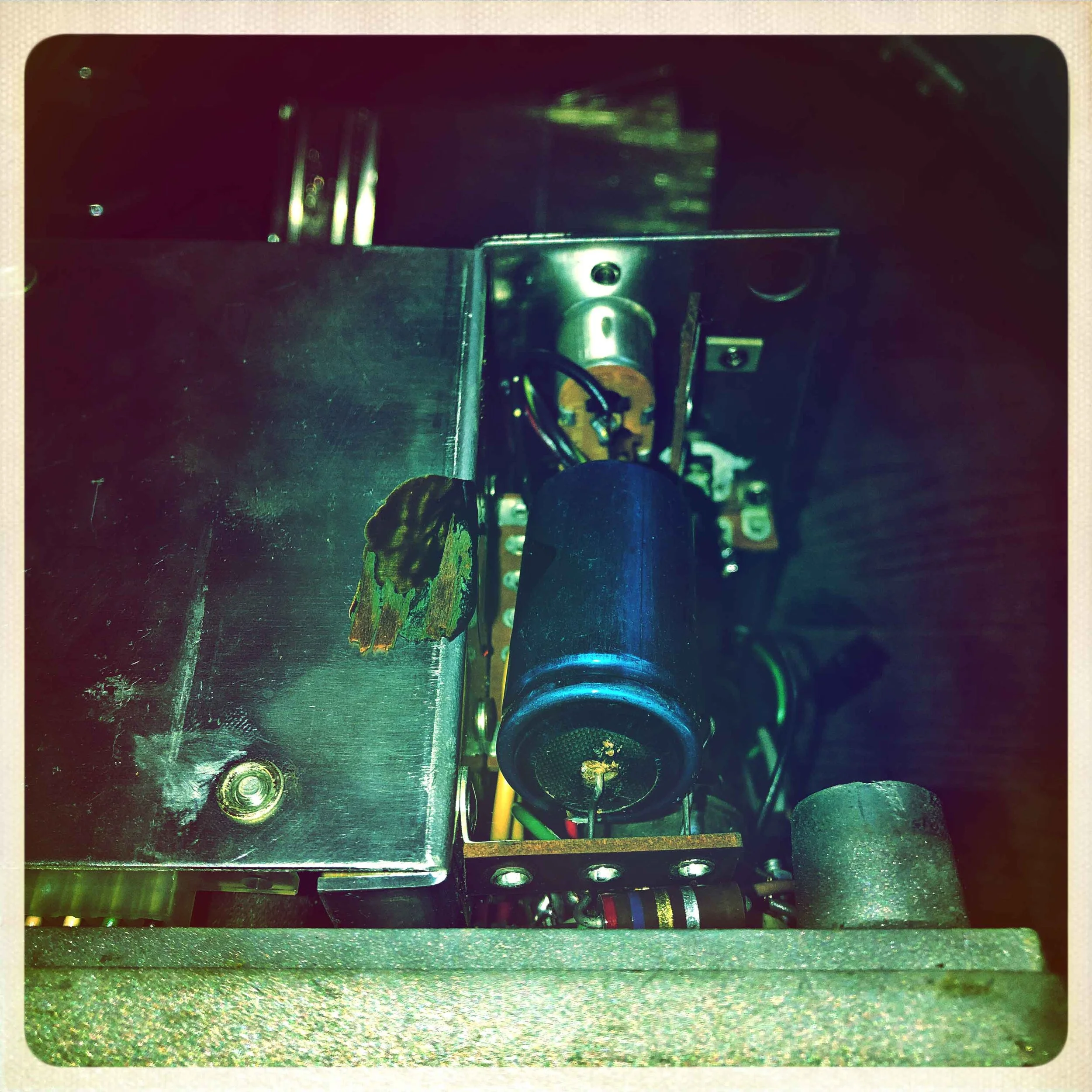 Capacitor.jpg