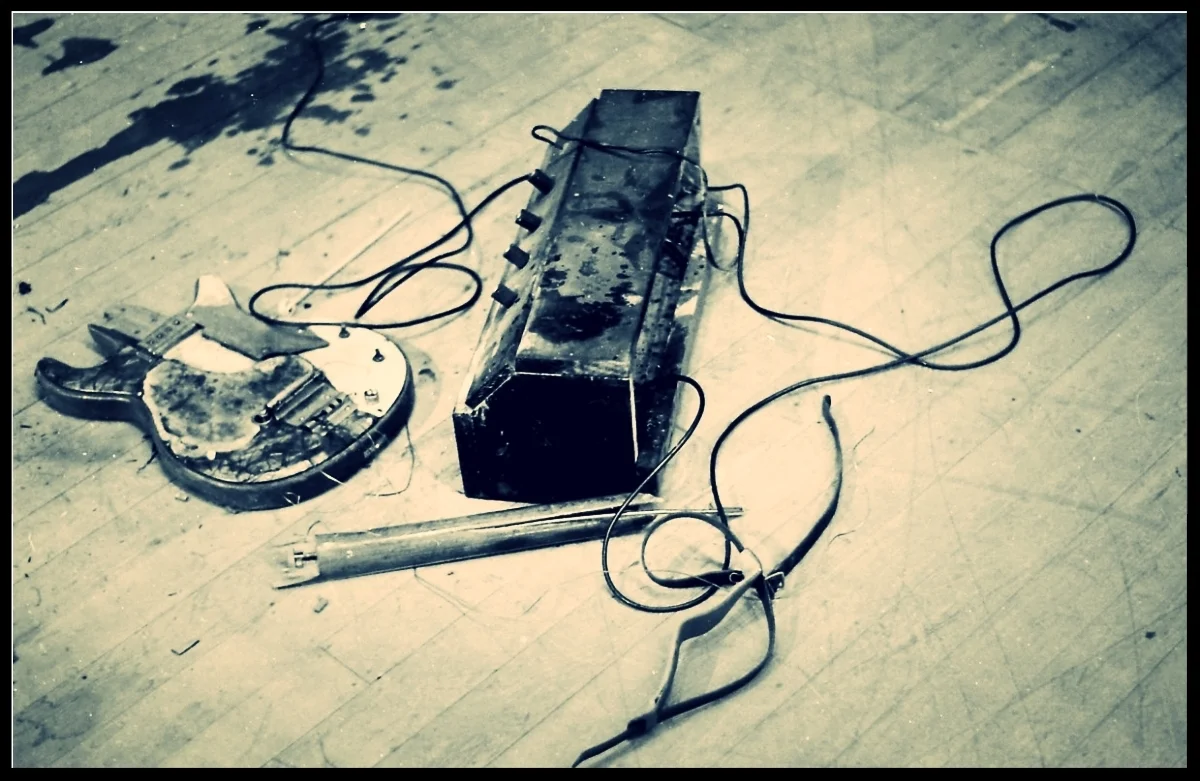 guitar_amp_repair.jpg