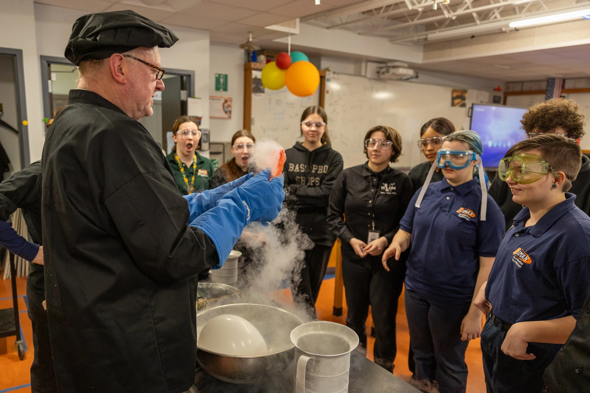 2024.2.27 Food Science Liquid Nitrogen-15.jpg