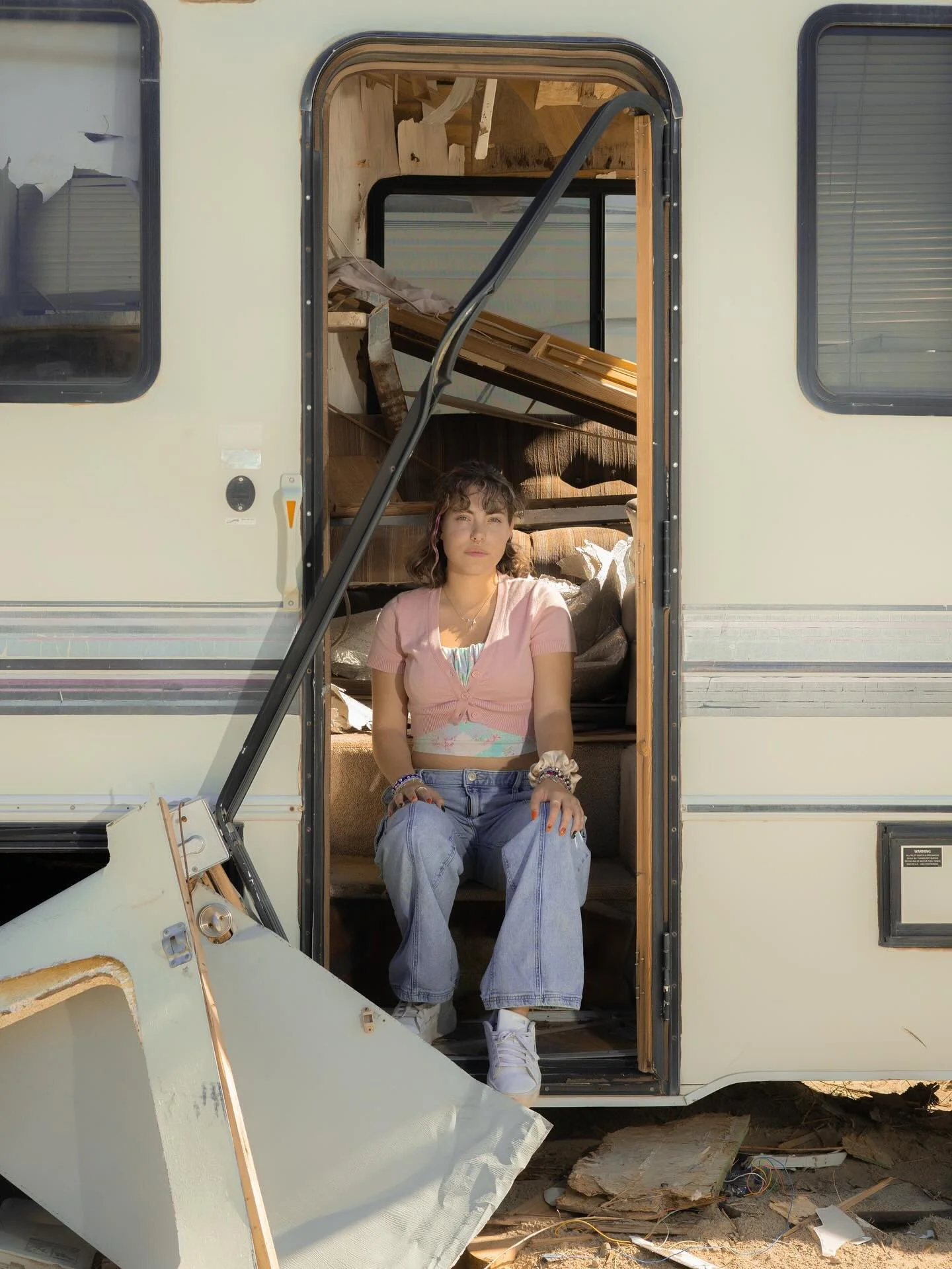 ー10/26: junk yard tests

📸 @mrgnsphotos 
Canon R6 Mark II @canonusa
Edited in @lightroom

#portraits #junkyard #renonv #nevadaphotographer #nvphotographer #documentaryphotography