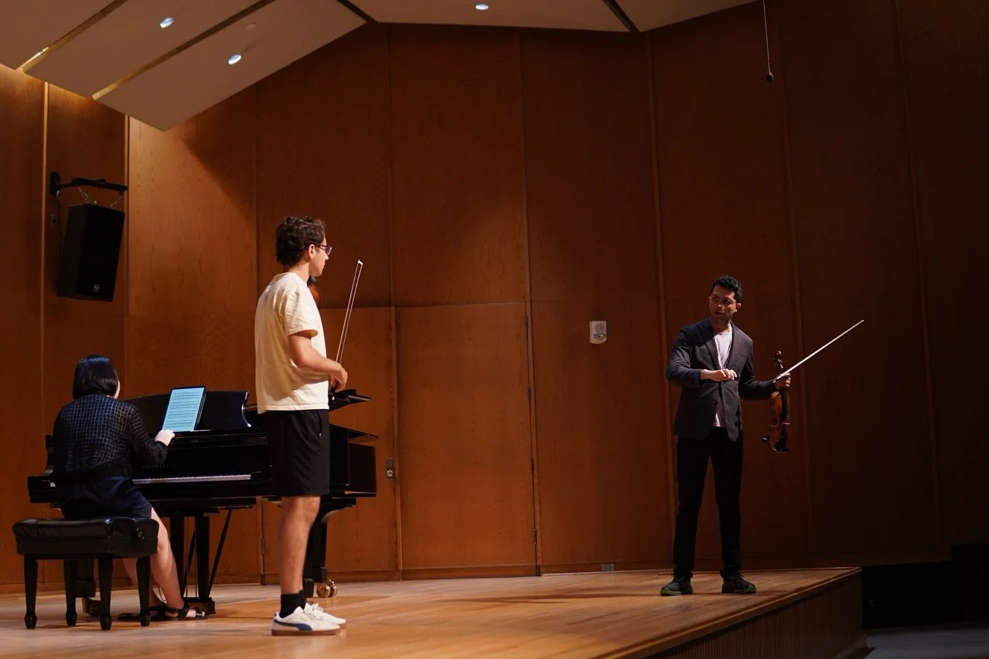 Today we had our first violin studio class of CSS led by Professor Ryan Meehan. What a great class with our outstanding young artists!