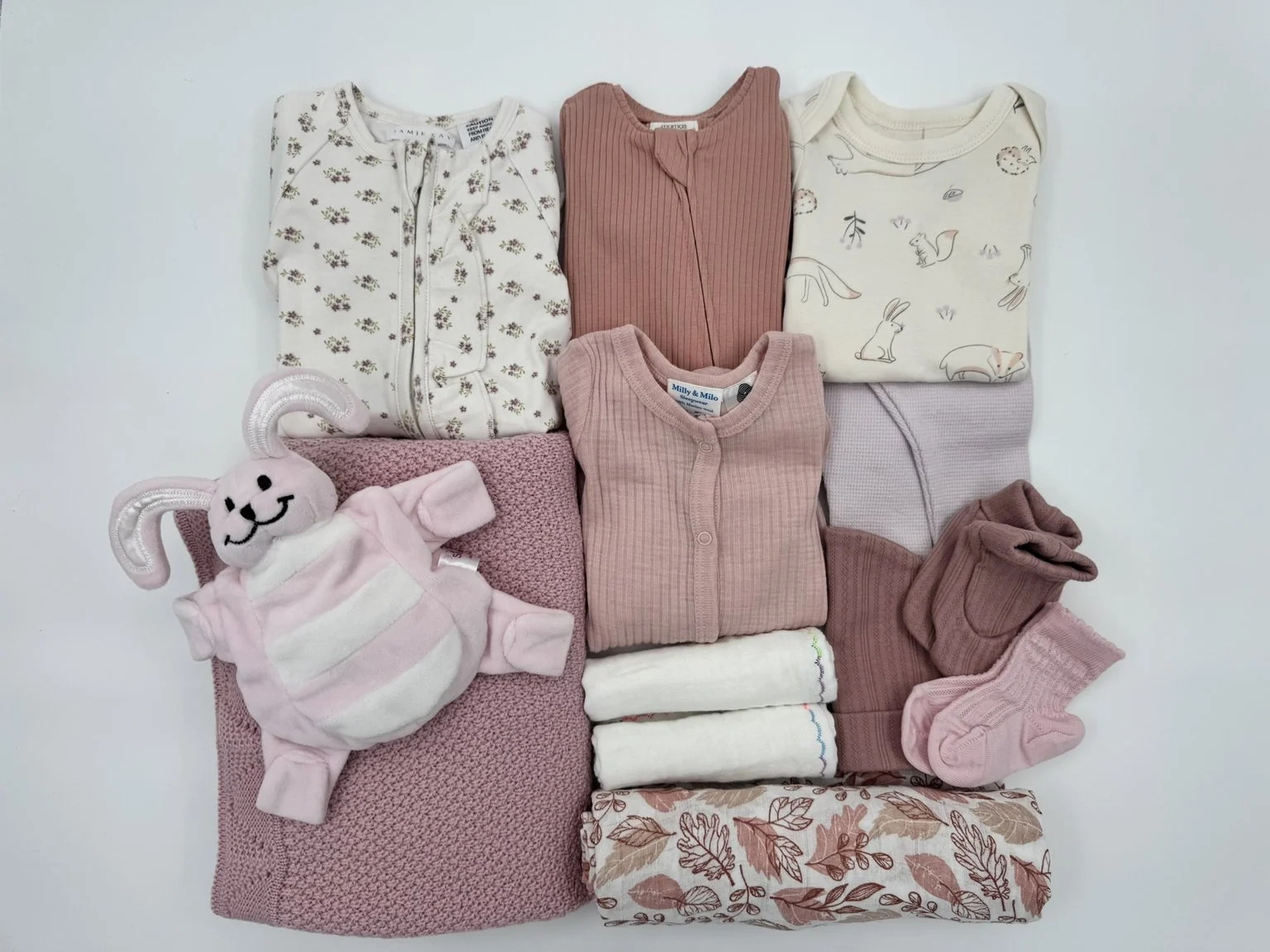 Classic Girl - Full Contents Flat Lay.JPEG