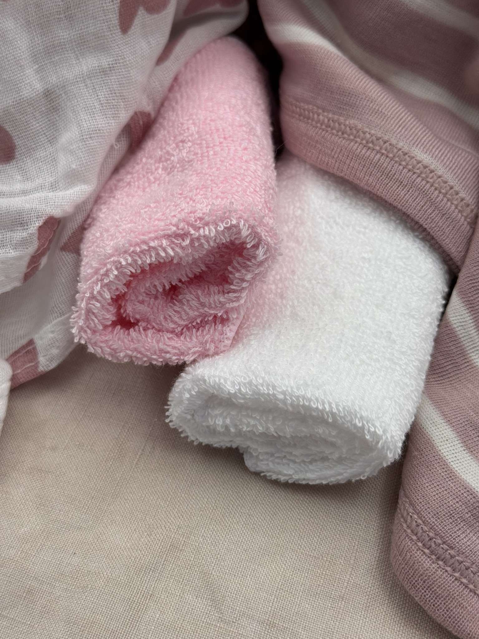 Wrap, Wipe, Repeat - Cotton Wipes - Girl Close Up.JPEG
