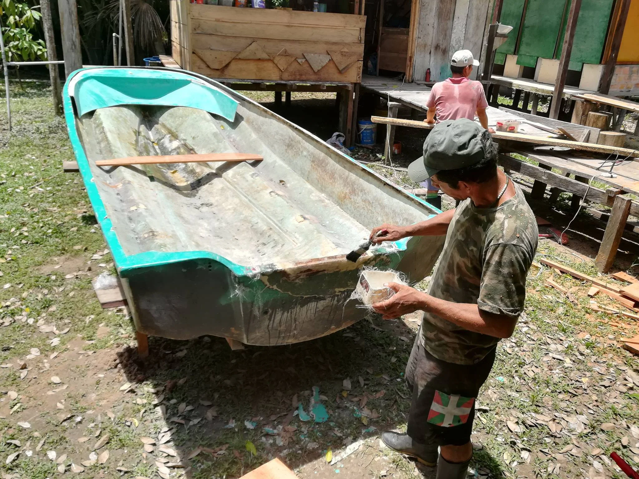 Jungle life: reconstructing a fiberglass boat