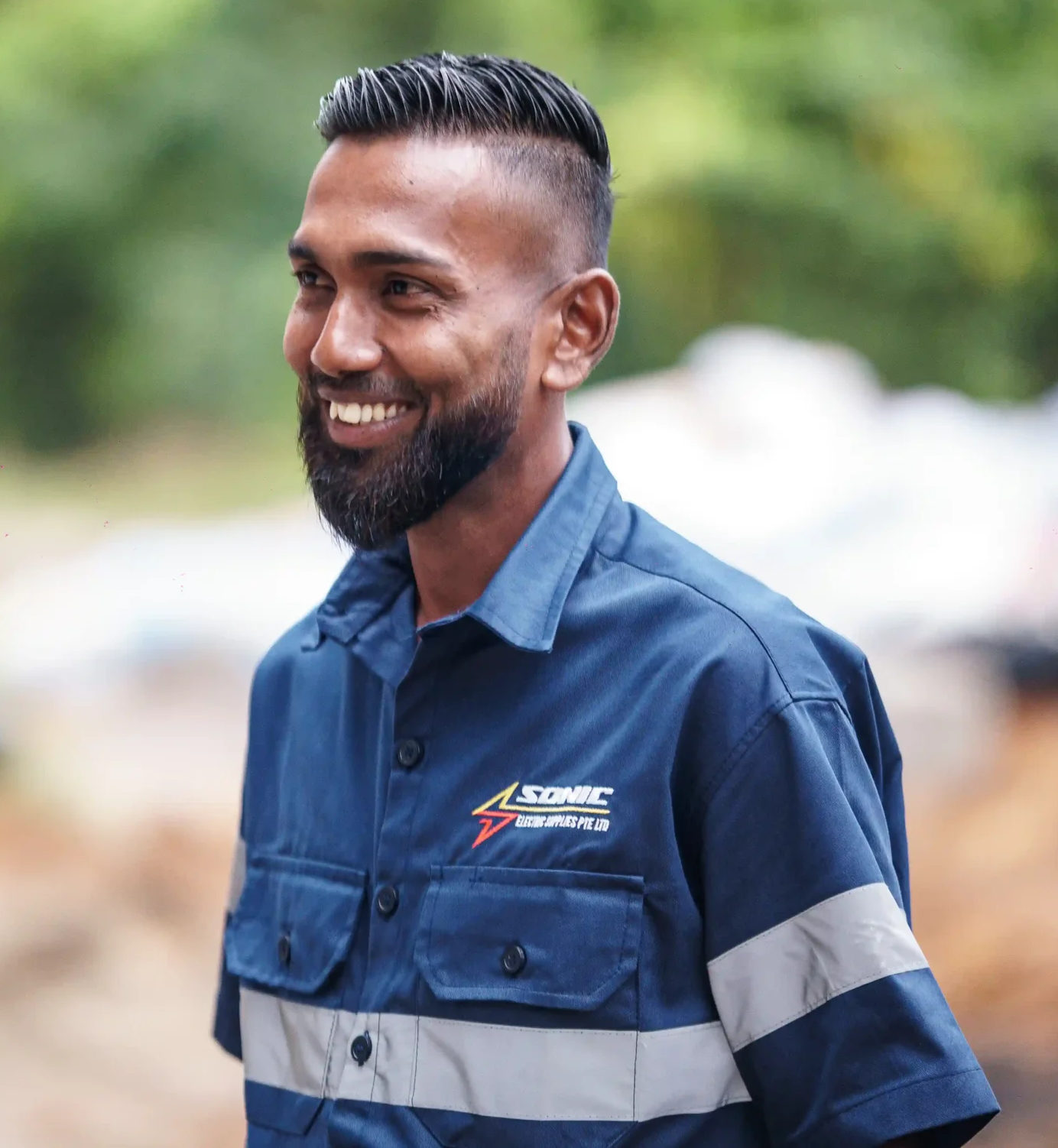 Sonic Lalesh rajan Gounder senior electrician