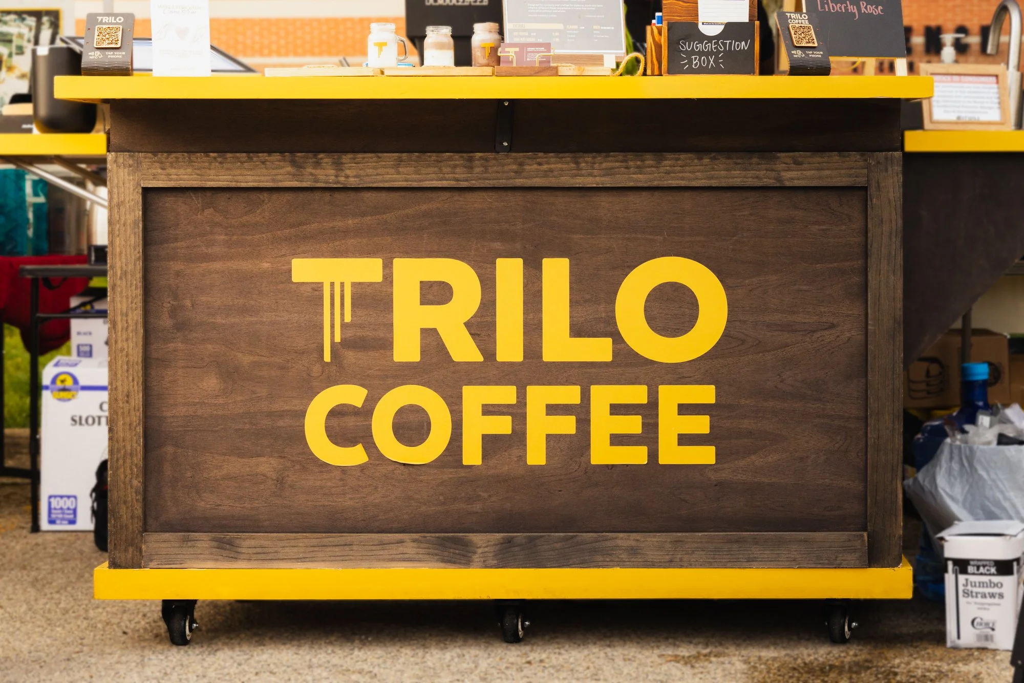 trilo_F-001.jpg
