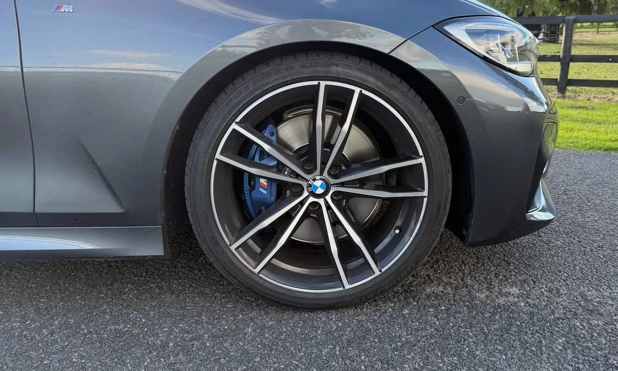 BMW 3 SERIES 330i 2022 8.jpeg