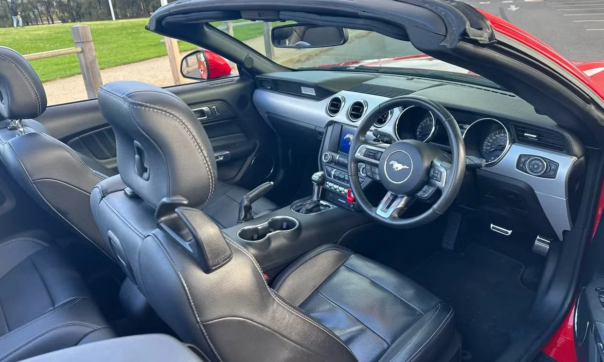 Ford MUSTANG 2016 3.jpeg