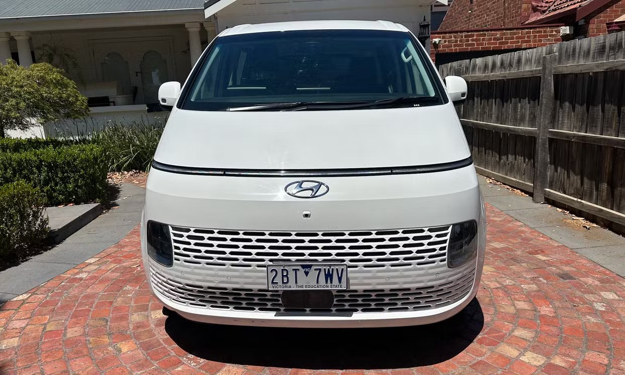 Hyundai STARIA 2021 5.jpeg