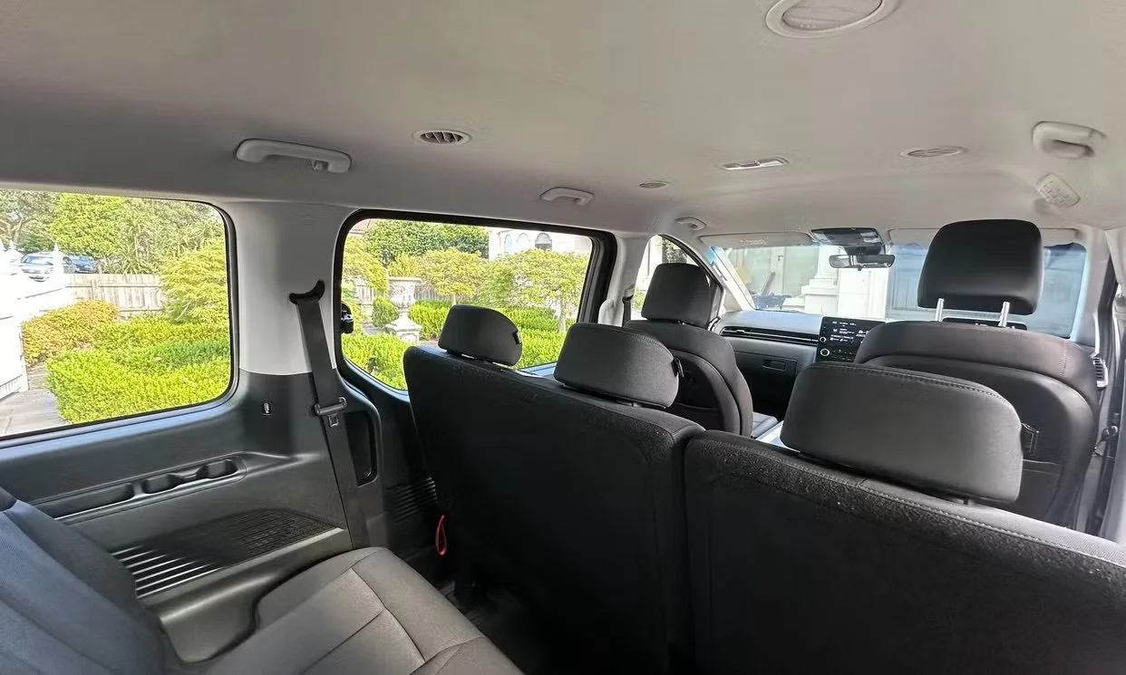 Hyundai STARIA 2021 8.jpeg