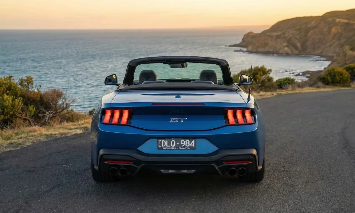 Ford MUSTANG 2024 4 copy.jpg