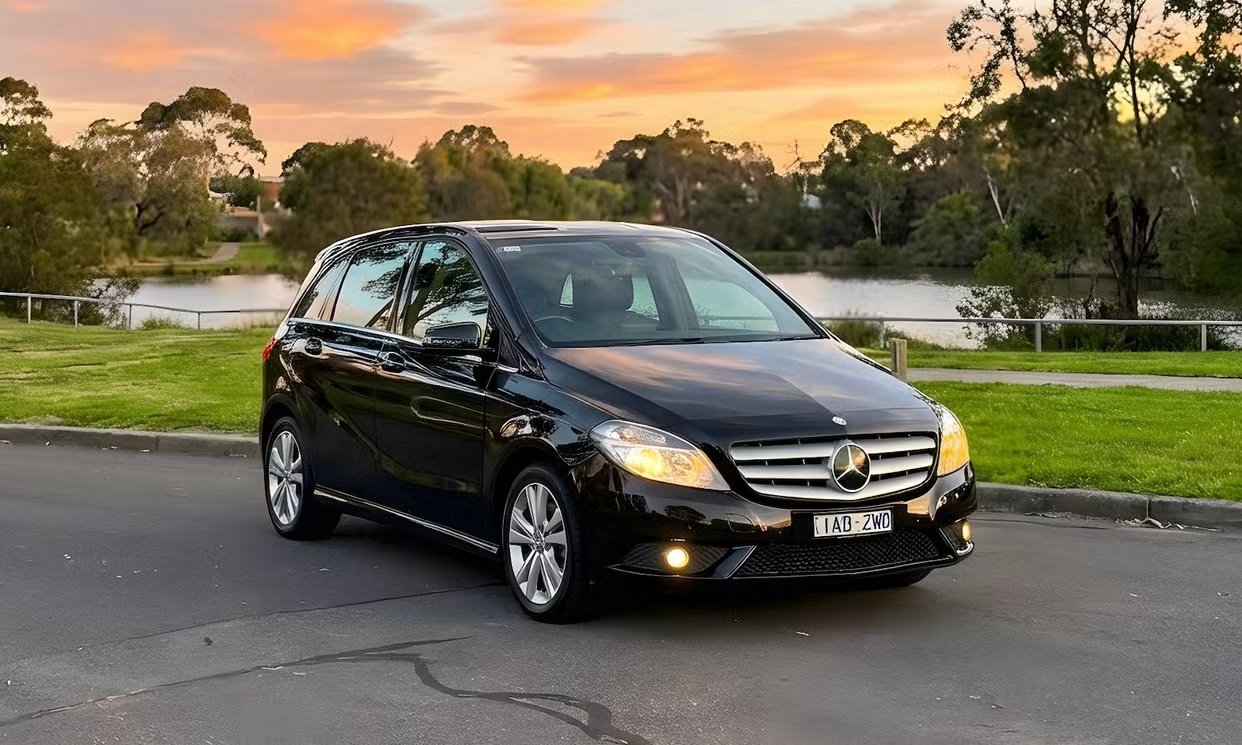 Mercedes-Benz B-CLASS 2013.jpeg