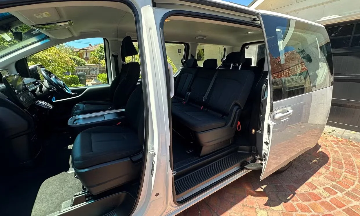 Hyundai STARIA 2021 4.jpeg