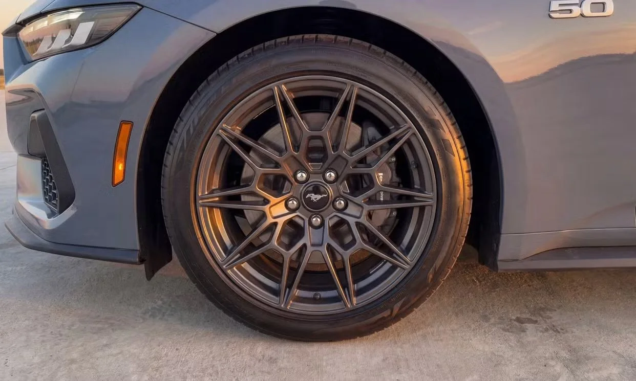 Ford Mustang 2025 11.jpg