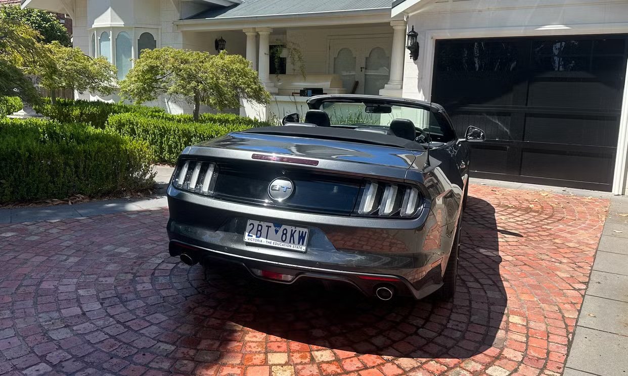 Ford MUSTANG 2016 4.jpeg