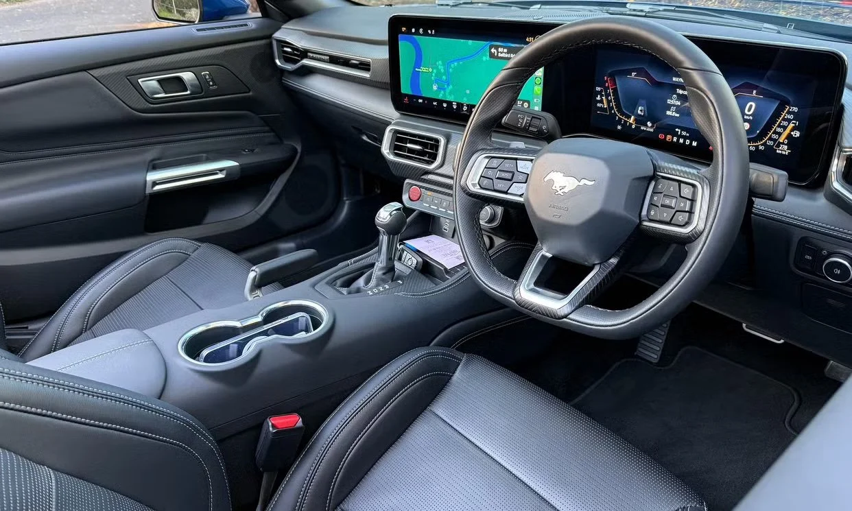 Ford MUSTANG 2024 2 copy.jpg