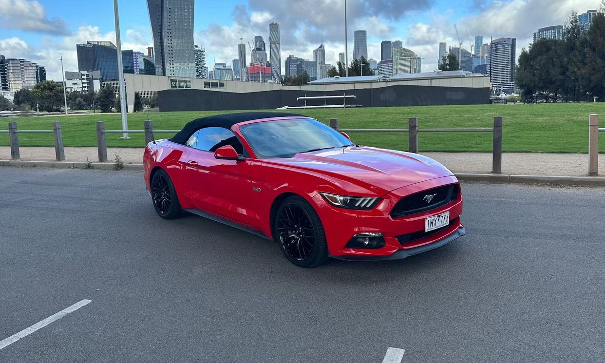 Ford MUSTANG 2016 7.jpeg