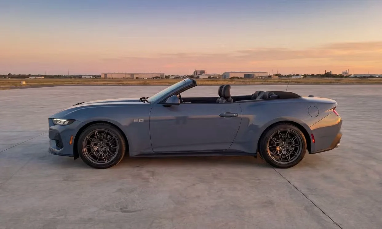 Ford Mustang 2025 7.jpg