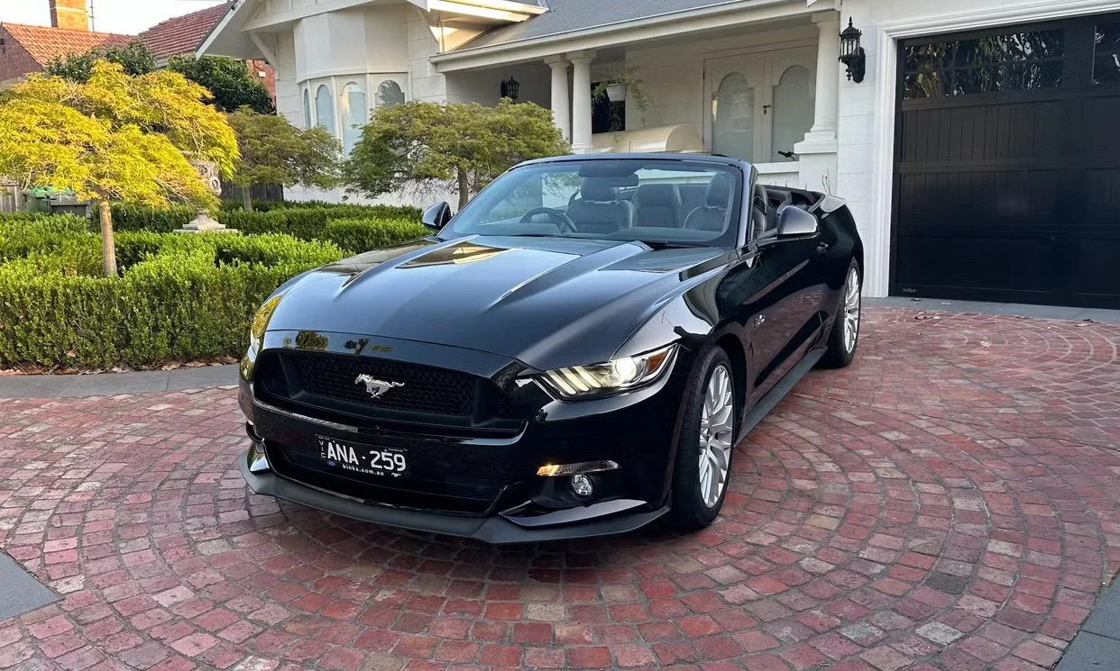 Ford MUSTANG 2017 8.jpeg