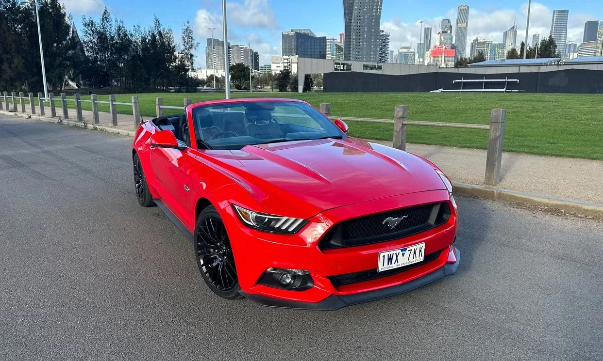 Ford MUSTANG 2016 2.jpeg