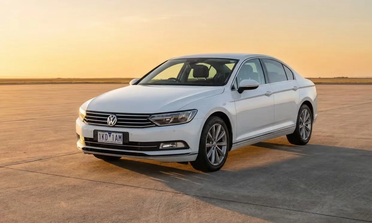 Volkswagen PASSAT 2017 copy.jpg
