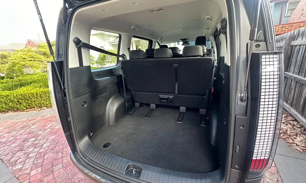 Hyundai STARIA 2021 4.jpeg