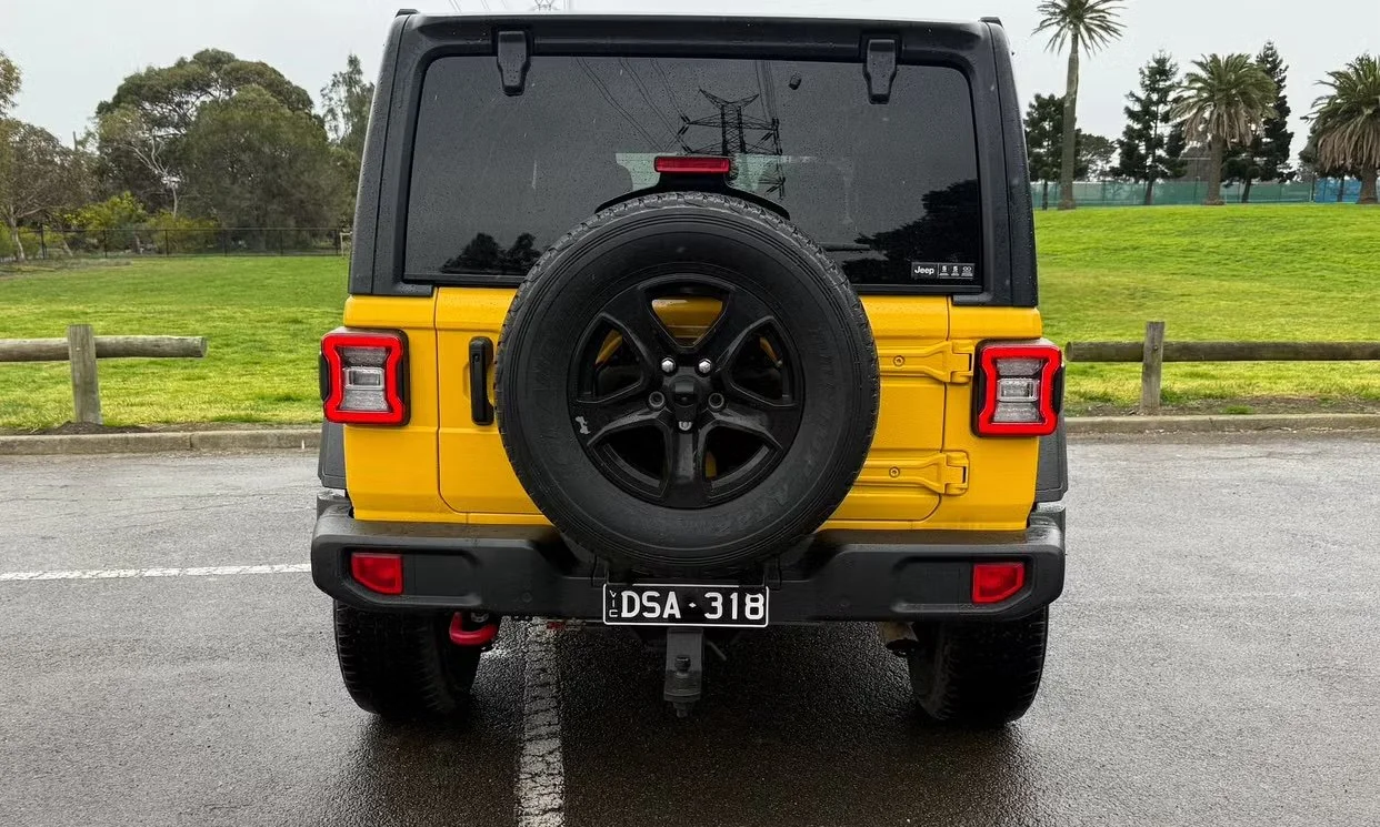 Jeep WRANGLER UNLIMITED 2021 10.jpeg