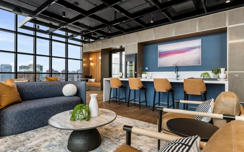 The Leo (741 North Wells)